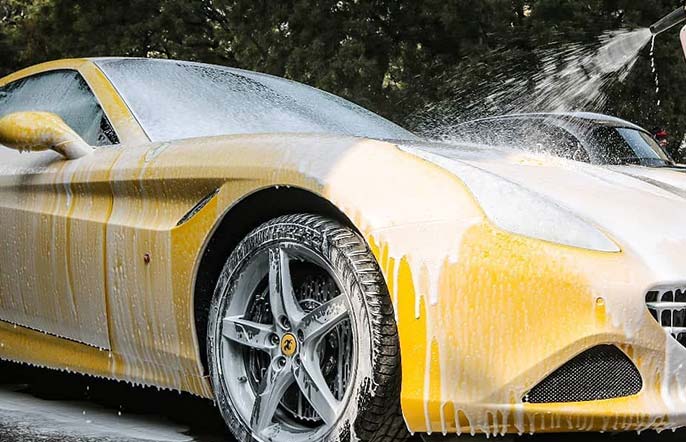 Wash & Vacuum With Spray Wax